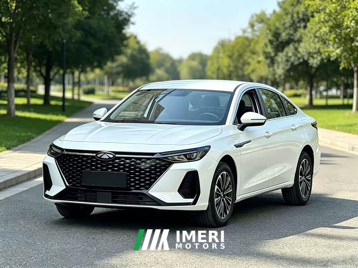 Chery Fengyun A8 127 Voyager Standard Edition - автомобиль из Китая