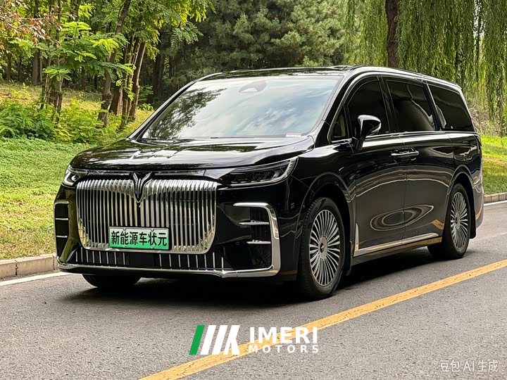 Voyah Lantu Dreamchaser PHEV AWD Luxury Kunpeng Edition - автомобиль из Китая