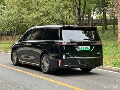 Voyah Lantu Dreamchaser PHEV AWD Luxury Kunpeng Edition - фото 3