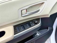 Toyota Sienna 2.5L Hybrid Premium Edition - photo 15