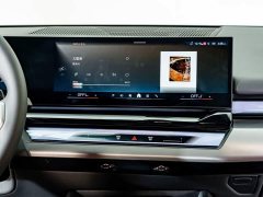 BMW 5 Series 525Li M Sport Package - ფოტო 13