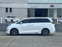 Denza D9 DM-i 970 AWD Flagship - фото 3