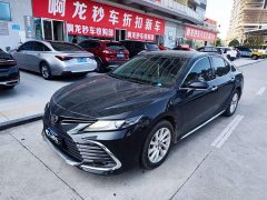 Toyota Camry 2.0G Luxury Edition - photo 1