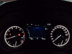 Toyota Camry 2.0G Luxury Edition - photo 2