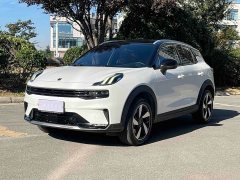 Lynk & Co 06 1.5T Pro - фото 1