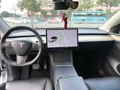 Tesla Model Y Standard Range RWD - photo 5