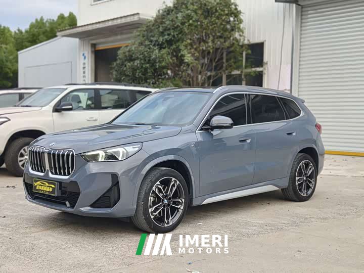 BMW X1 sDrive25Li M Sport Package - автомобиль из Китая