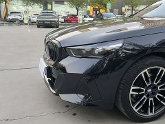 BMW 5 Series 525Li M Sport Package - ფოტო 15