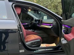 BMW 5 Series 525Li M Sport Package - ფოტო 18