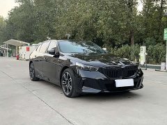 BMW 5 Series 525Li M Sport Package - ფოტო 3