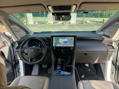 Toyota Vellfire Crown Hybrid 2.5L Premium Edition - фото 9