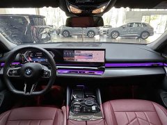 BMW 5 Series 530Li Premier M Sport Package - ფოტო 18