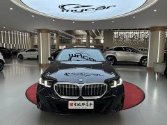 BMW 5 Series 530Li Premier M Sport Package - ფოტო 2