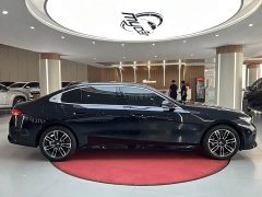 BMW 5 Series 530Li Premier M Sport Package - ფოტო 4