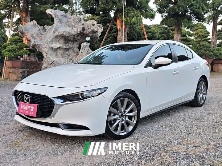 Mazda3 Axela 2.0L Automatic Elegant Edition
