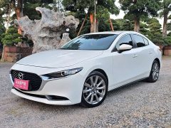 Mazda3 Axela 2.0L Automatic Elegant Edition - photo 1