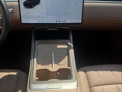Nio Lerado L90 Max Six-Seater - ფოტო 17