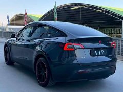 Tesla Model Y Rear-Wheel Drive - ფოტო 4