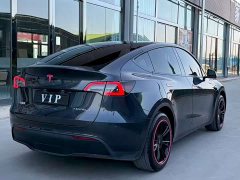 Tesla Model Y Rear-Wheel Drive - ფოტო 6