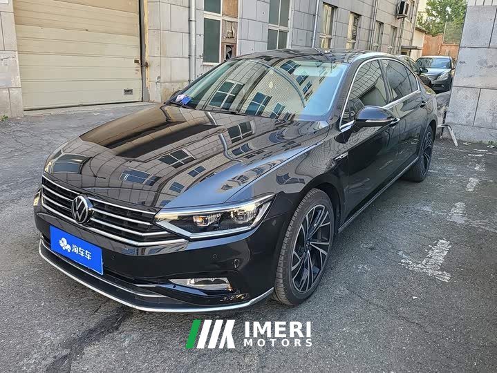 Volkswagen Magotan 330TSI DSG 30th Anniversary Edition