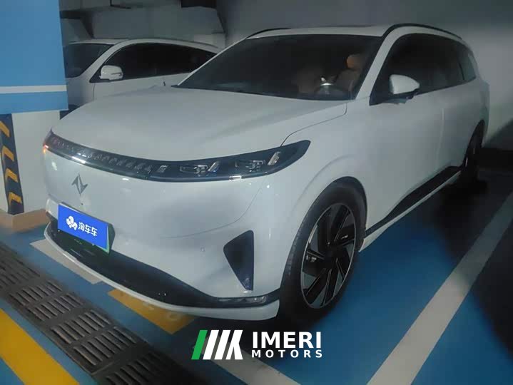 Dongfeng eπ008 210Max Smart Driving Edition 5-seater