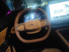 Dongfeng eπ008 210Max Smart Driving Edition 5-seater - ფოტო 15