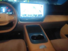 Dongfeng eπ008 210Max Smart Driving Edition 5-seater - ფოტო 16