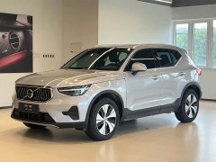 Volvo XC40 B3 Smart Remote Luxury Edition - ფოტო 1