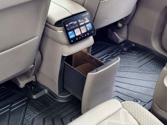 NIO ES8 Six-Seat Executive Signature Edition - ფოტო 10