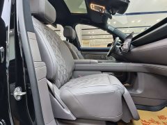 NIO ES8 Six-Seat Executive Signature Edition - ფოტო 12