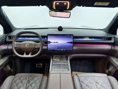 NIO ES8 Six-Seat Executive Signature Edition - ფოტო 16
