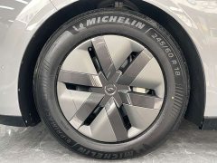 Li Auto Li Xiang MEGA Ultra - ფოტო 13