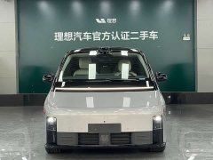 Li Auto Li Xiang MEGA Ultra - ფოტო 2