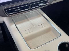 Li Auto Li Xiang MEGA Ultra - ფოტო 6
