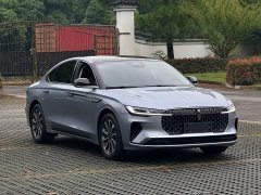 Lincoln Z 2.0T Premium Edition - ფოტო 3