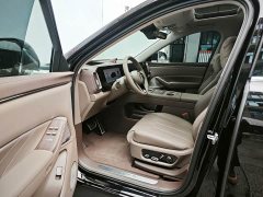 AITO Wenjie M8 Pure Electric Max Five-Seat AWD (192-Channel LiDAR) - ფოტო 8
