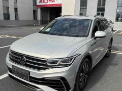 Volkswagen Tiguan L 330TSI Automatic Two-Wheel Drive R-Line Flagship - photo 1