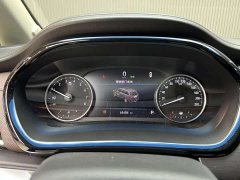 Buick GL8 Land Business Class Comfort Edition - ფოტო 4
