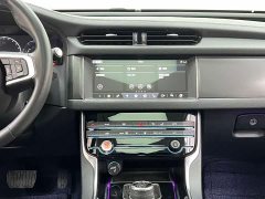 Jaguar XFL 2.0T P200 Two-wheel Drive Racing Flag Edition - photo 8