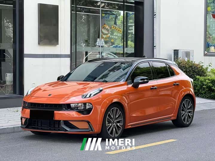 Lynk & Co 02 Hatchback 2.0T Diesel Halo