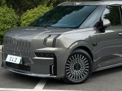 Zeekr Geely Geometry 009 Seven-Seat Ultra Home Edition - фото 3