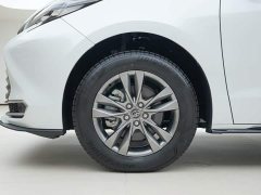 Toyota Sienna 2.5L Hybrid AWD Premium Edition - photo 15