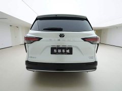 Toyota Sienna 2.5L Hybrid AWD Premium Edition - photo 5
