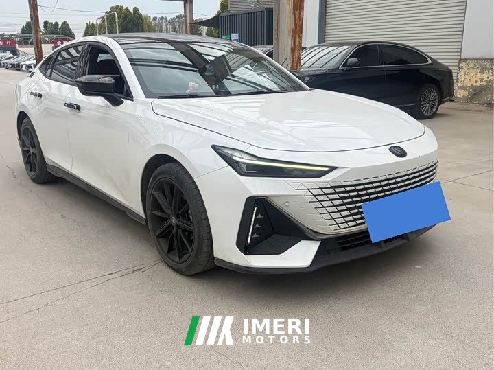 Changan UNI-V 1.5T Deluxe - ავტომობილი ჩინეთიდან