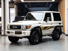 Toyota Land Cruiser (Imported) LC71 4.0L Manual - ფოტო 1