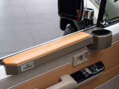 Toyota Land Cruiser (Imported) LC71 4.0L Manual - ფოტო 11