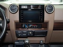 Toyota Land Cruiser (Imported) LC71 4.0L Manual - ფოტო 14
