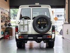 Toyota Land Cruiser (Imported) LC71 4.0L Manual - ფოტო 5