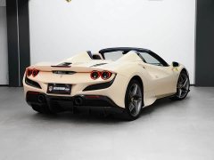 Ferrari F8 Spider 3.9T V8 - фото 10