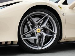 Ferrari F8 Spider 3.9T V8 - фото 3